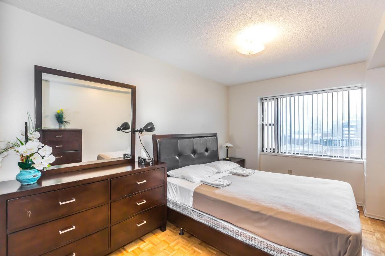 Toronto Furnished Living-Gerard Apartment ภายนอก รูปภาพ