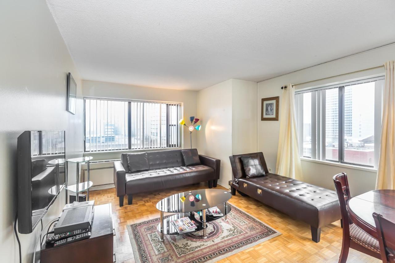 Toronto Furnished Living-Gerard Apartment ภายนอก รูปภาพ