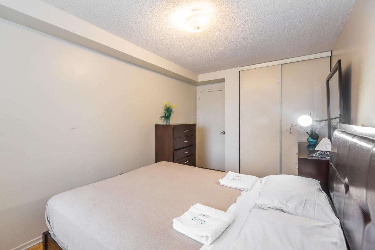 Toronto Furnished Living-Gerard Apartment ภายนอก รูปภาพ