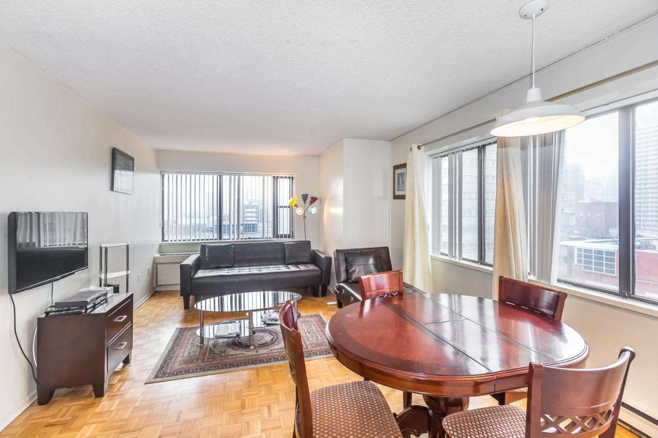 Toronto Furnished Living-Gerard Apartment ภายนอก รูปภาพ