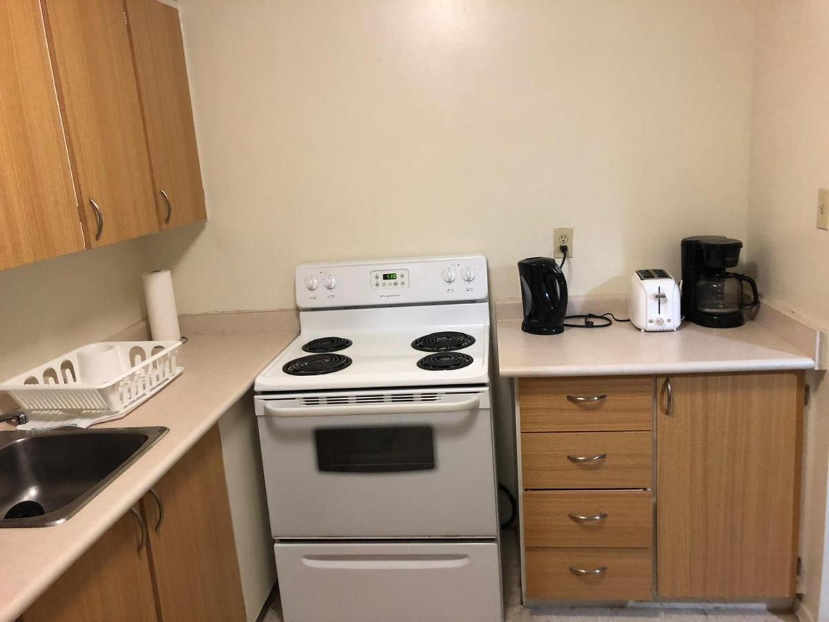 Toronto Furnished Living-Gerard Apartment ภายนอก รูปภาพ